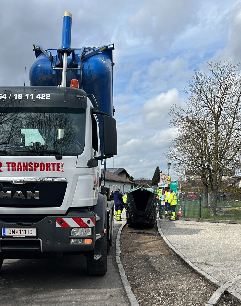 Fahrbahnarbeiten der AR Transporte GmbH