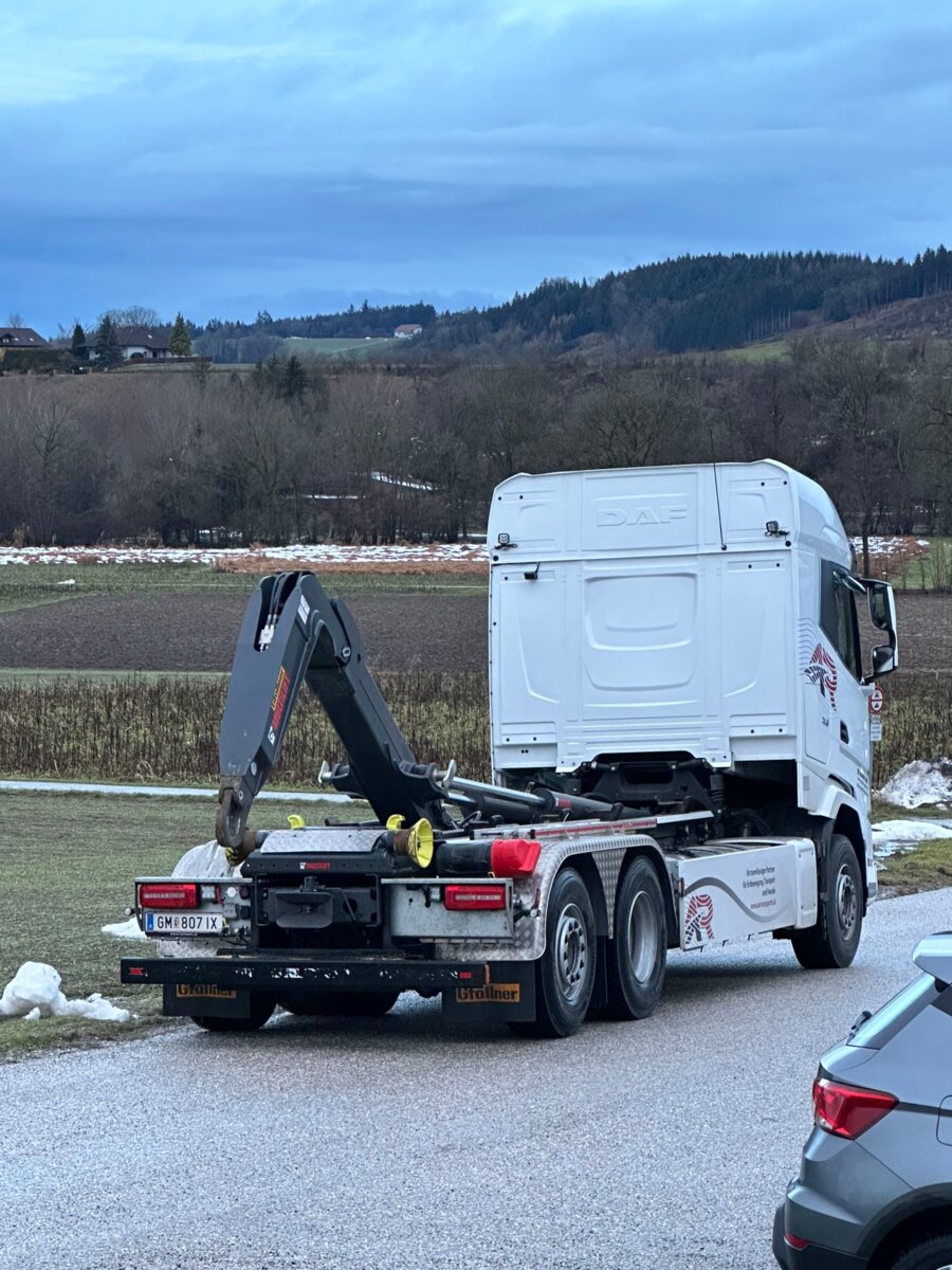 LKW ohne Kipper der AR Transporte GmbH